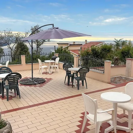 1 Bedroom Lovely In